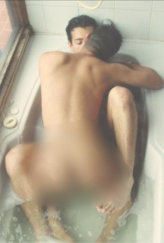 голые парни купаются в душе (54 фото)