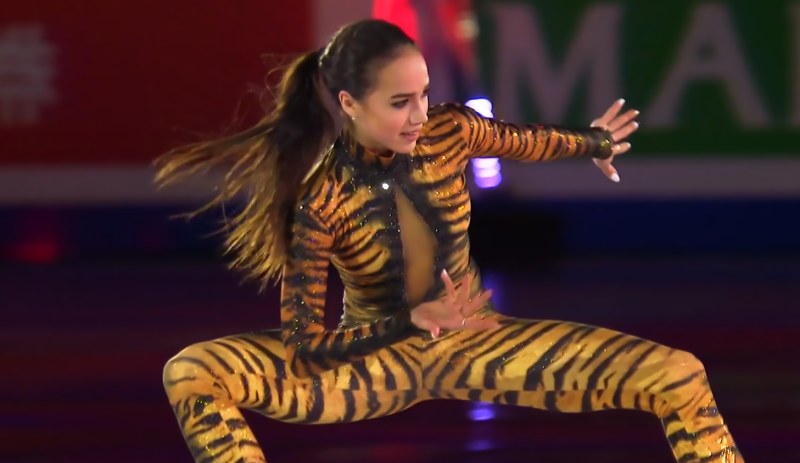 Алина Загитова тигрица