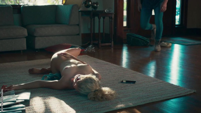 Голая Мадлен Брюэр Madeline Brewer