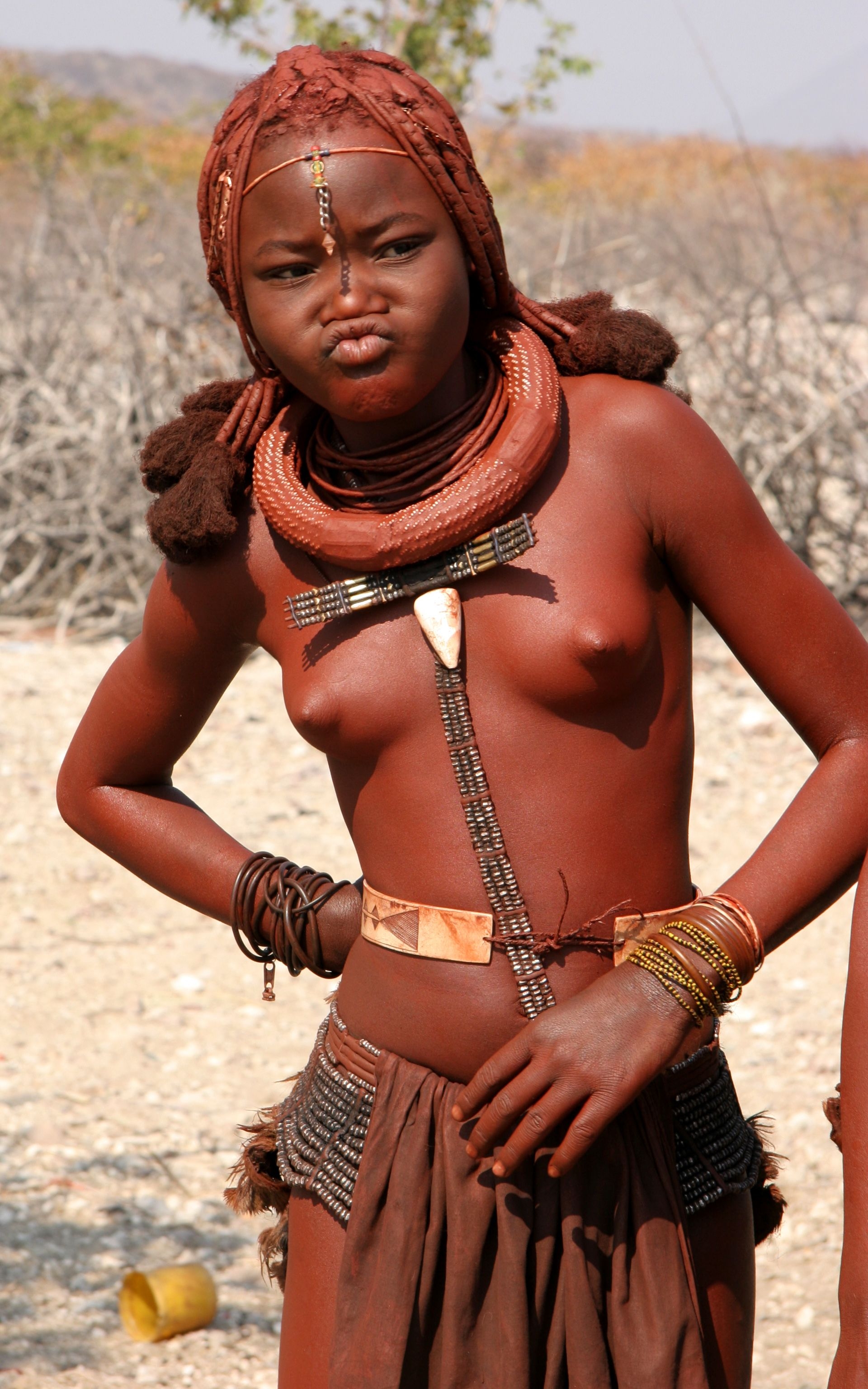 Голые девушки в племенах (43 фото) - порно