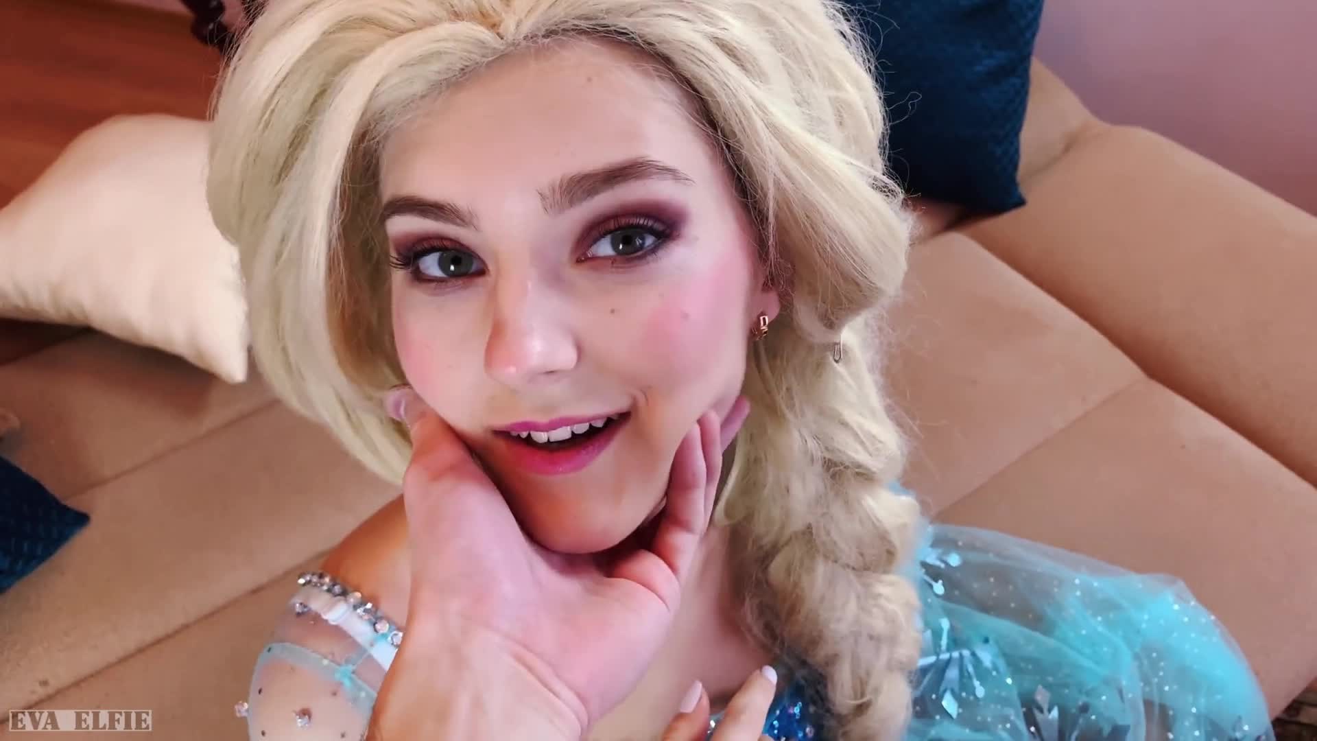 Elsa elfie