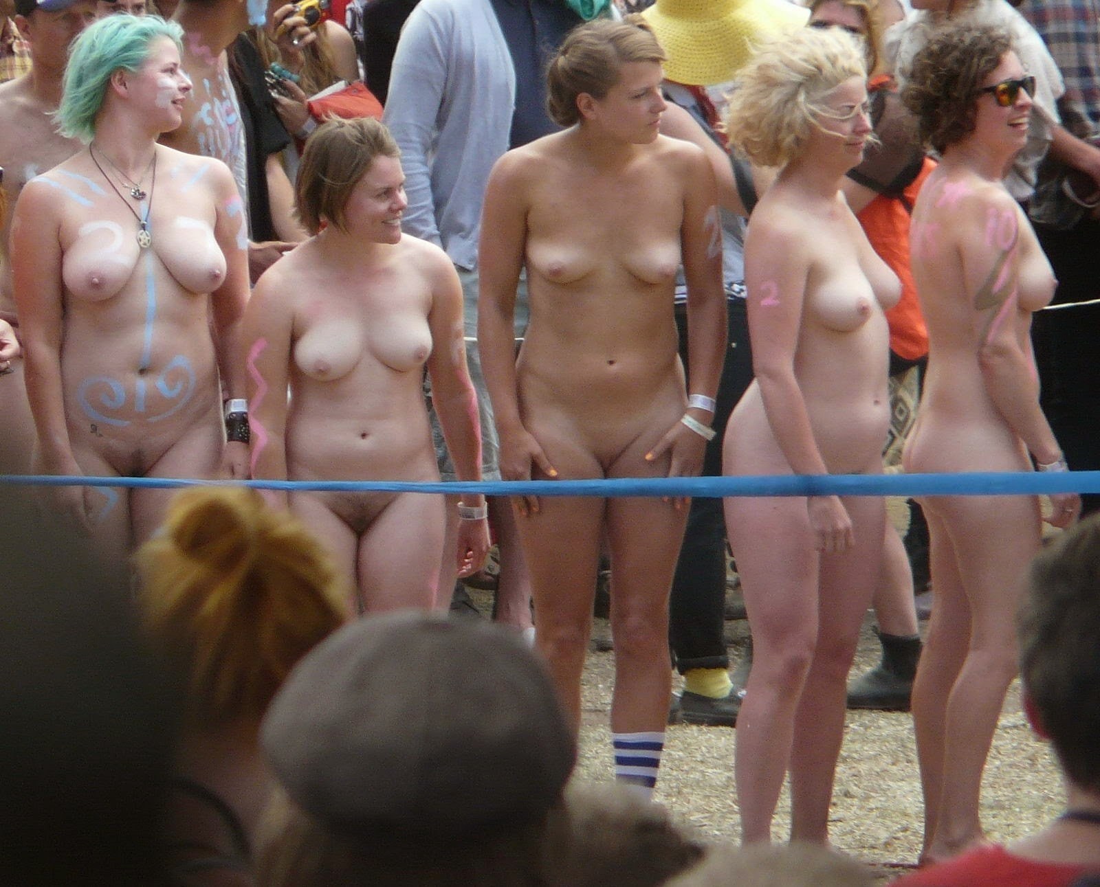 конкурсы с голыми женщинами i фото 2