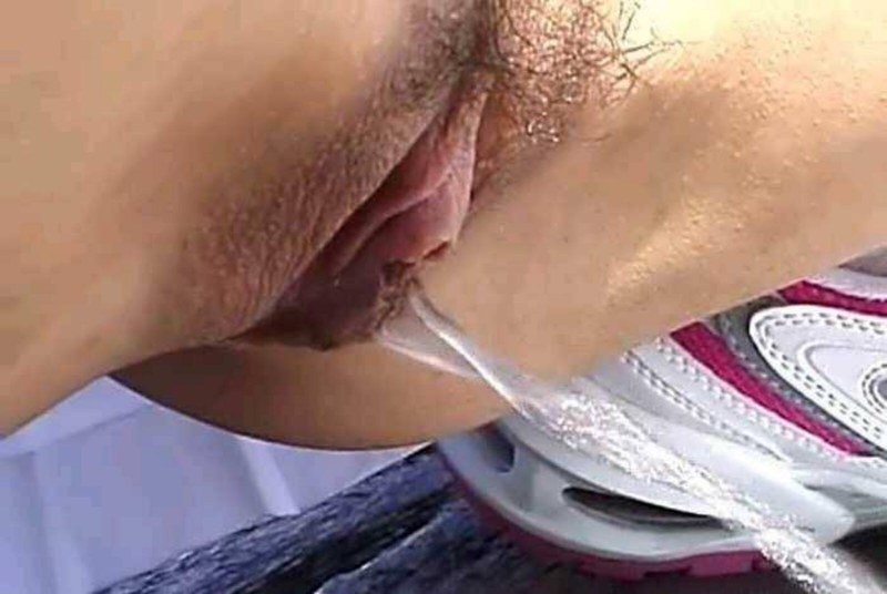 Mature granny pov pee Poo крупно и близко
