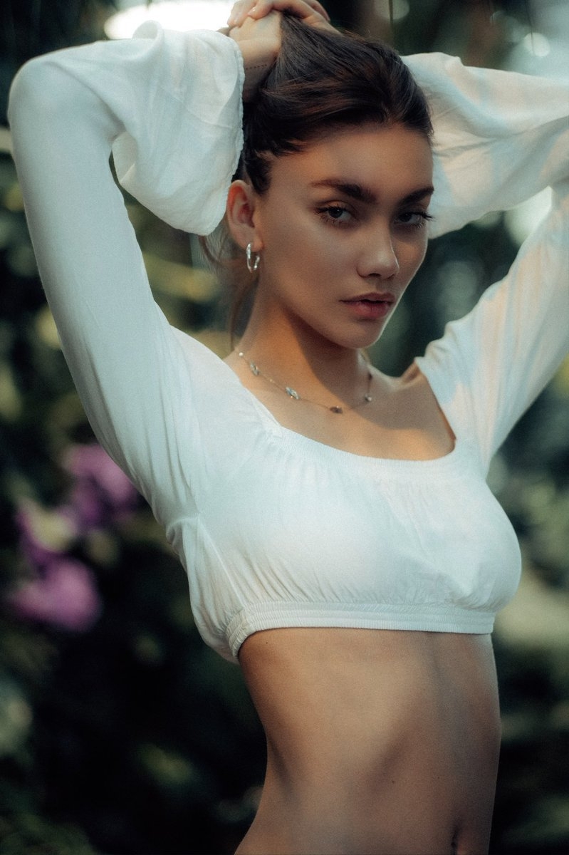 Diamond April Карина Истомина