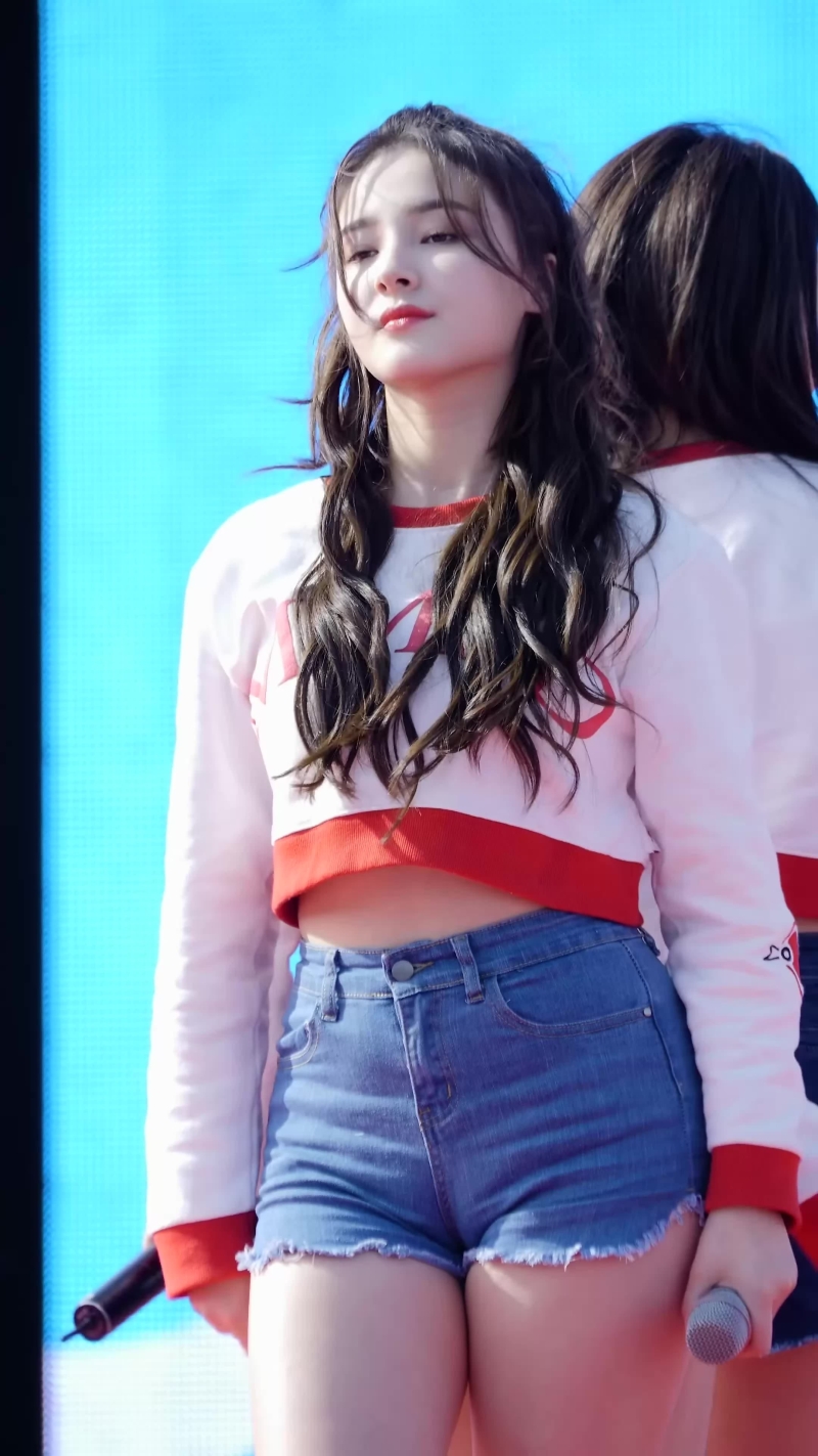 Nancy MOMOLAND body
