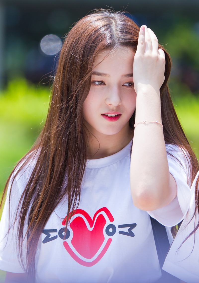 Nancy MOMOLAND фигура