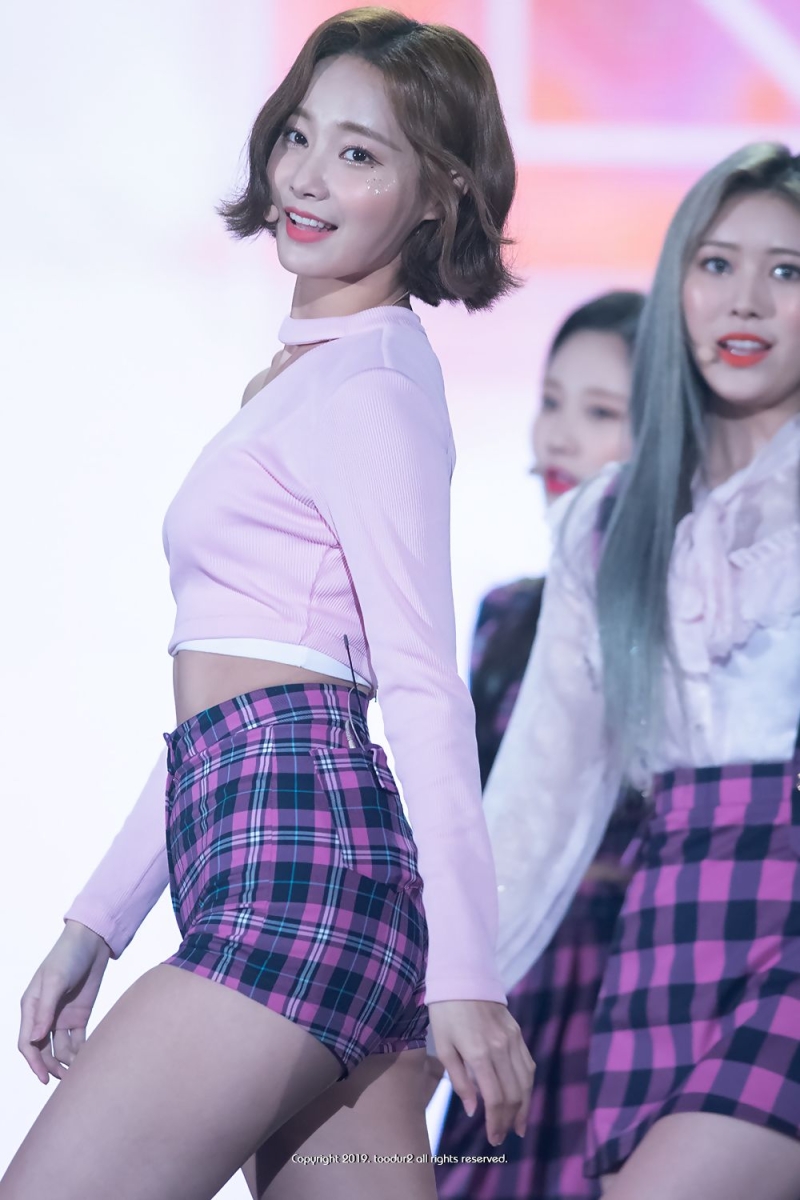 Nancy MOMOLAND ножки