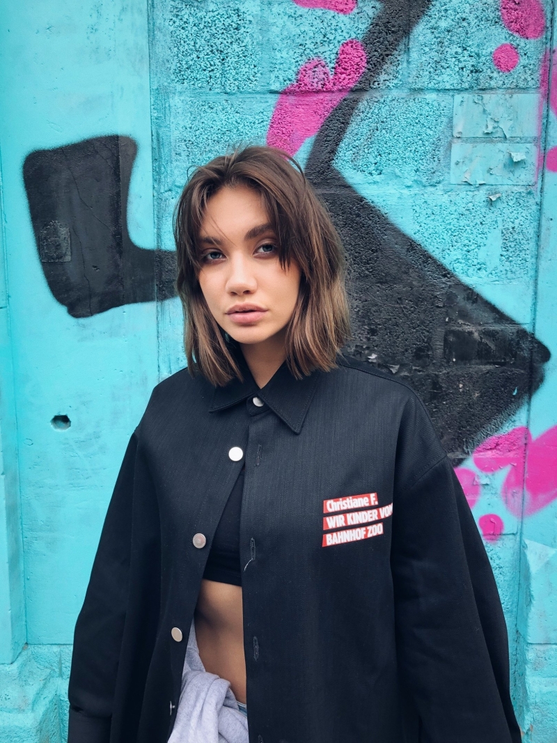 Карина Истомина топлес