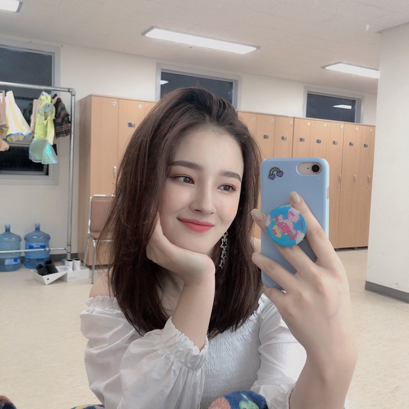 Nancy MOMOLAND слив 18