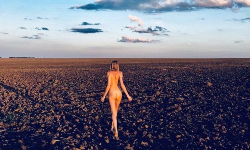 Любовь Толкалина горячие ню