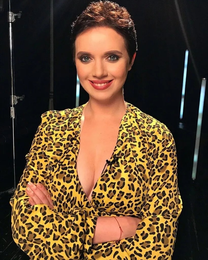 Янина Соколова ножки
