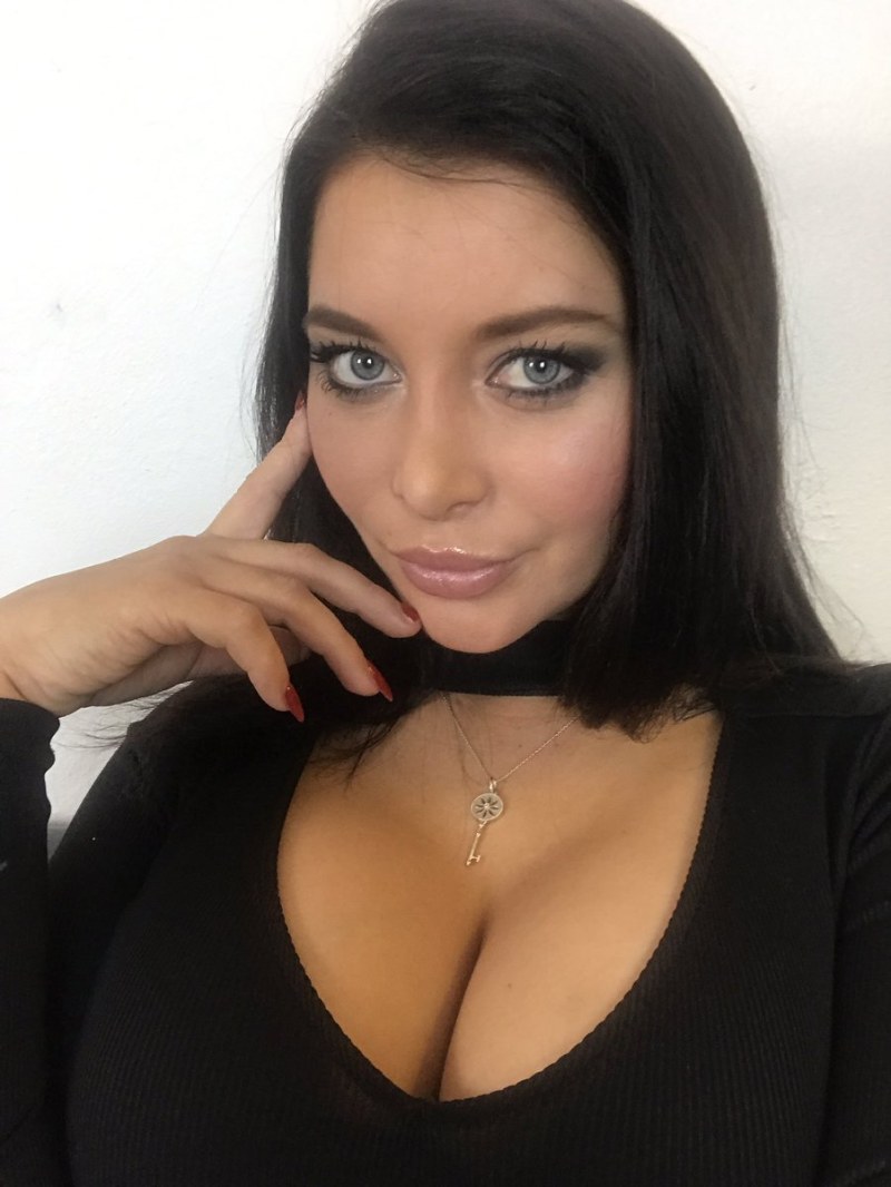 Nadine (Adelle, Sofie Lilith, Nadya, Nomuq)