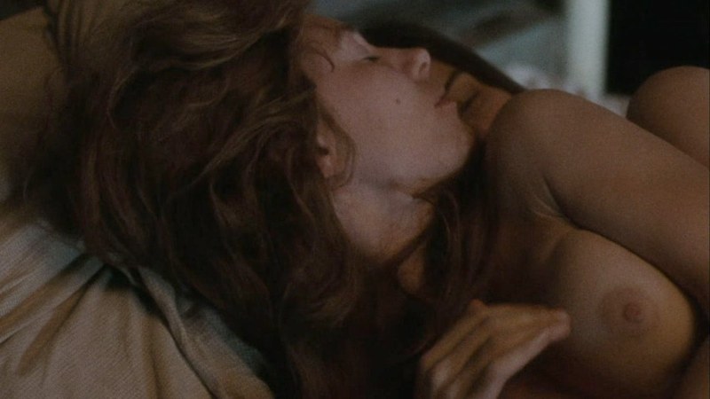 Vanessa Kirby в Нижнем белье