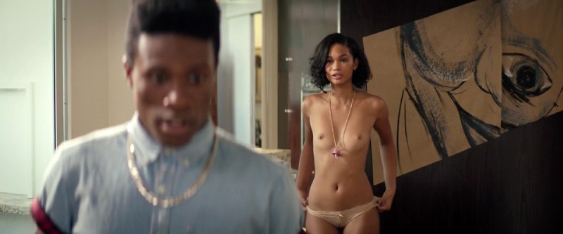 Негритянка Zoe Saldana. Порно.