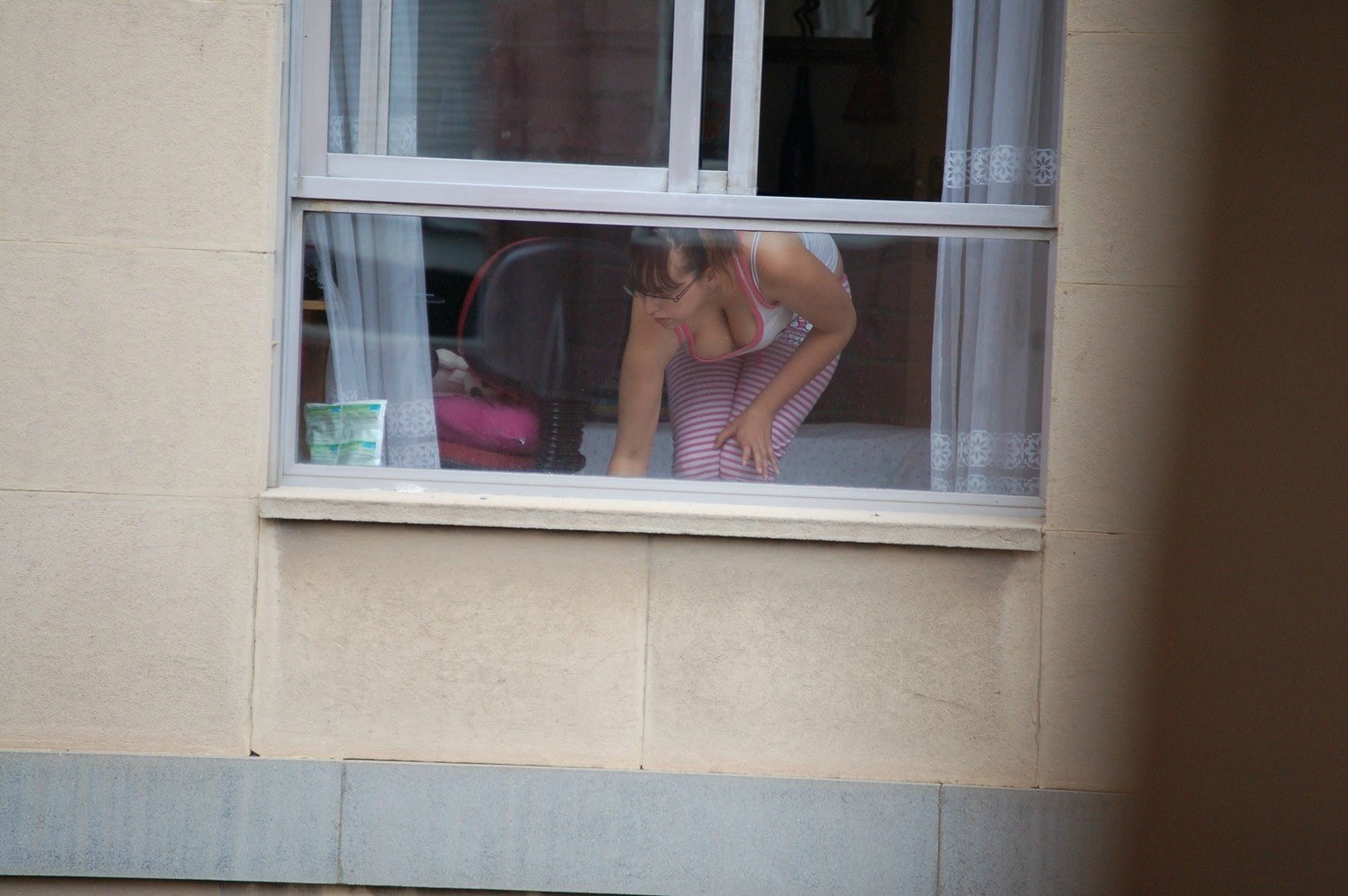 голые соседи в окне