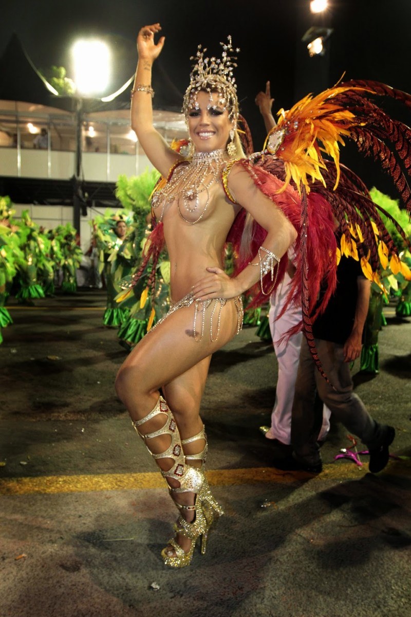 Nude carnaval dancers