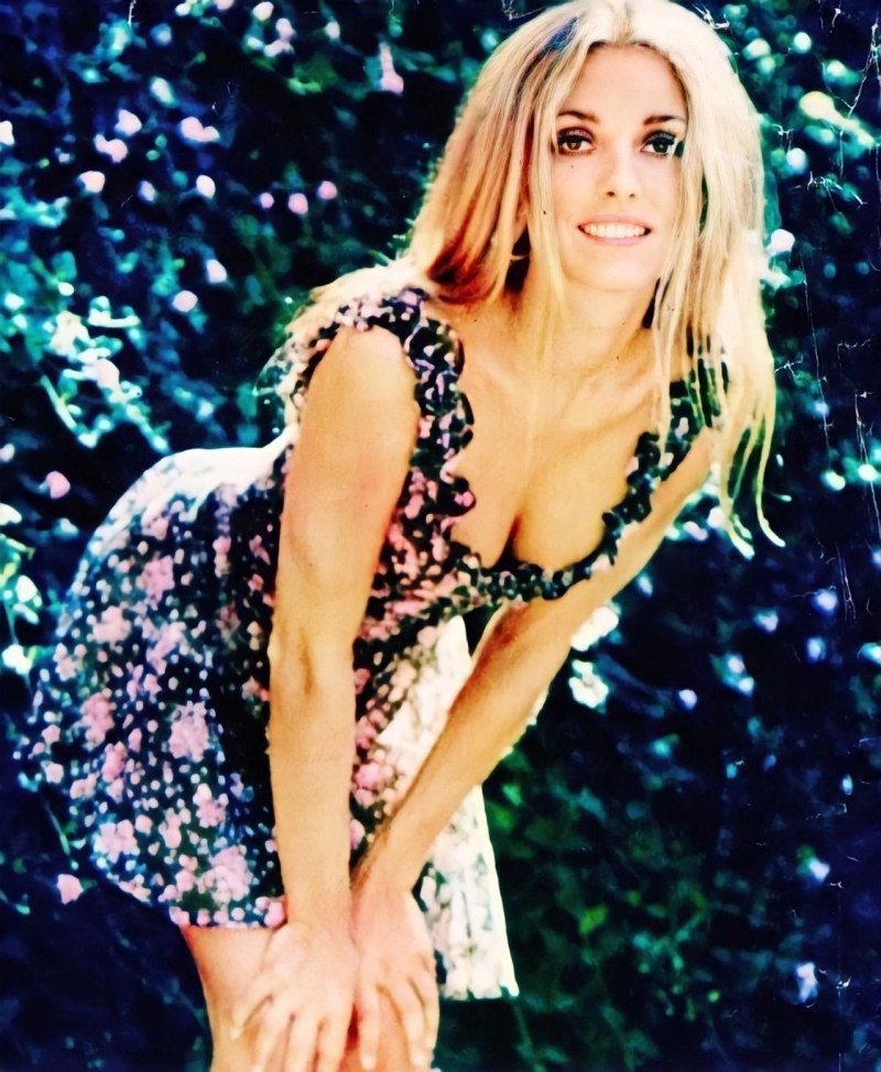 Sharon Tate горячие