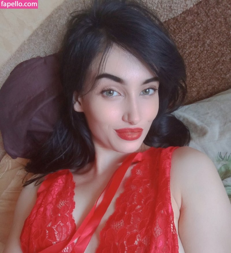 Аяна Абрамова онлифанс