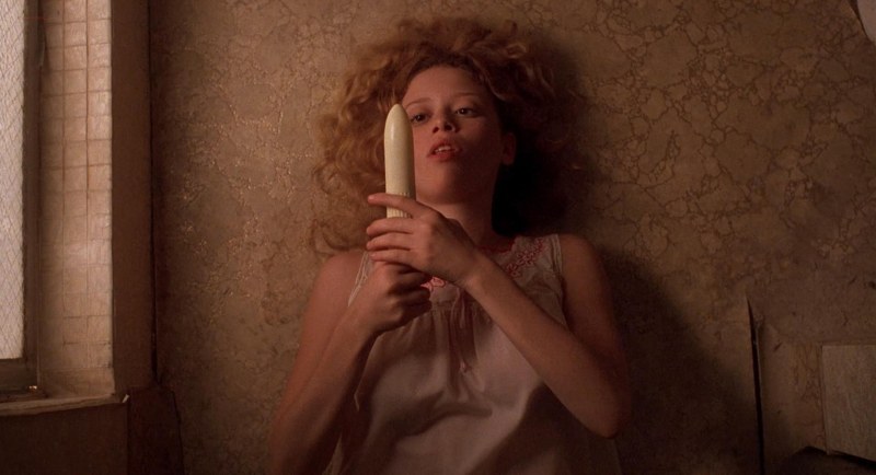 Naked Marisa Tomei in Slums of Beverly Hills ANCENSORED