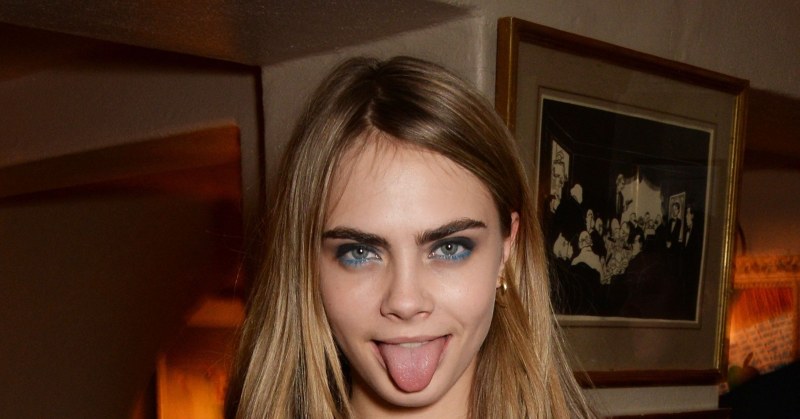 Cara Delevingne открытый рот