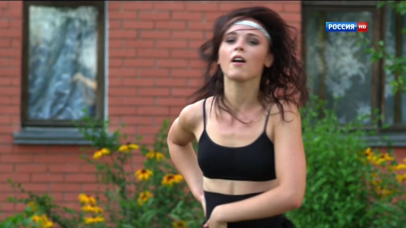 Уилла Холланд в купальнике