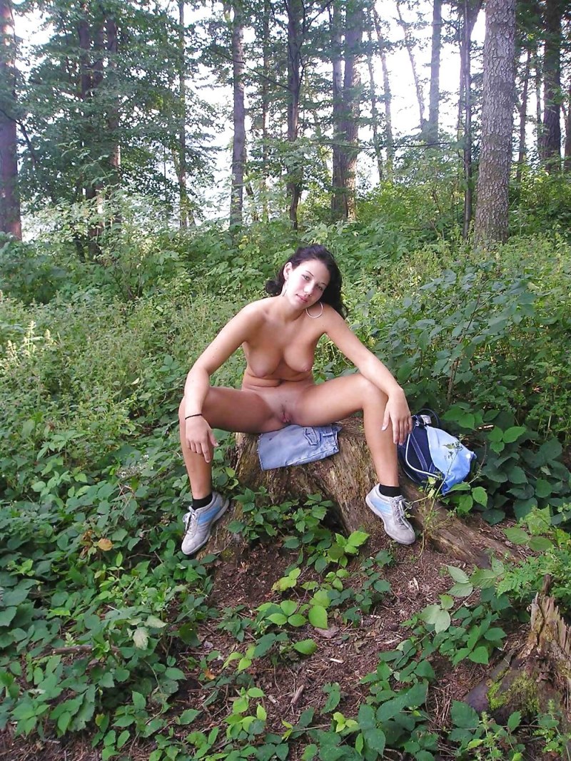 Молодые пиздёнки на природе