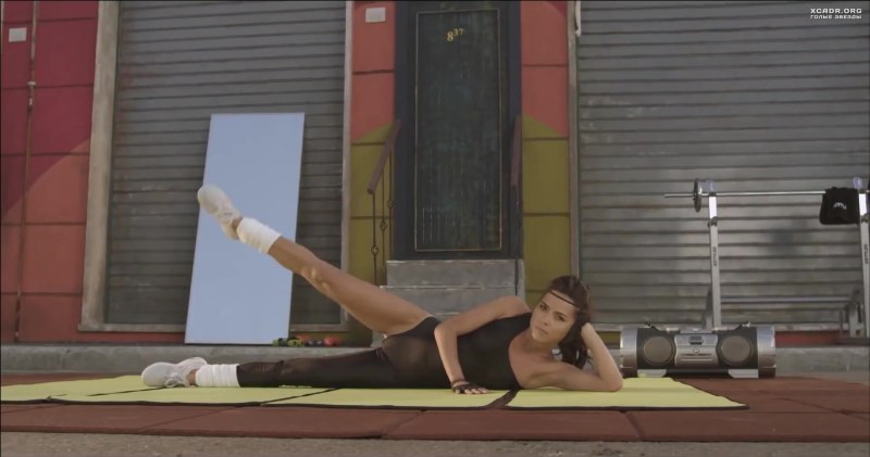 Голая румынская певица Inna