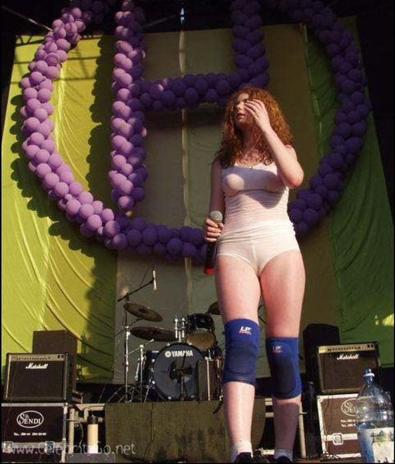 Елена Катина на сцене