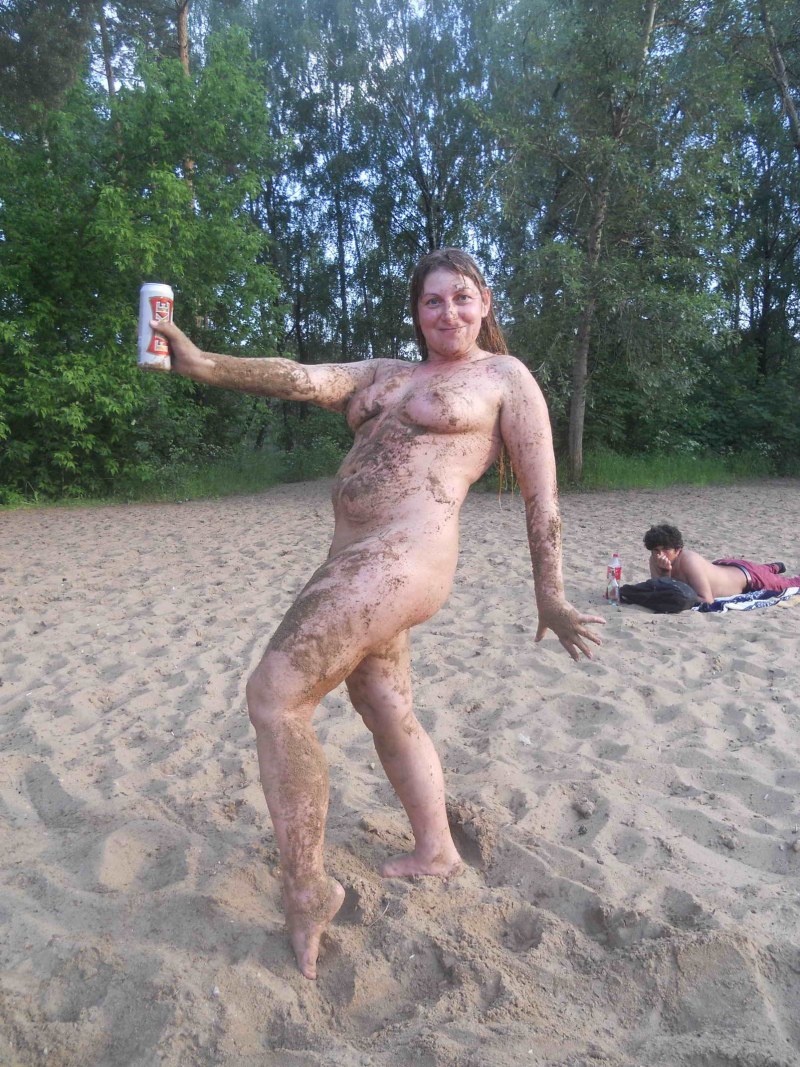 Голая Каролина малышка masturbation