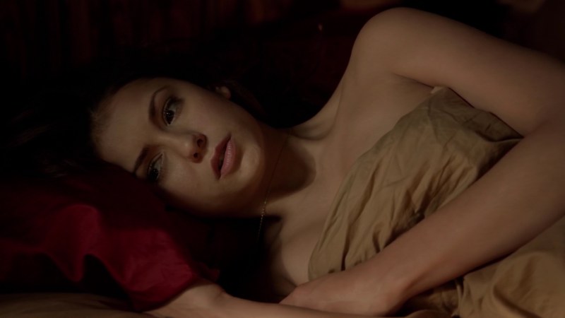 Нина Добрев hot Scene вампиры