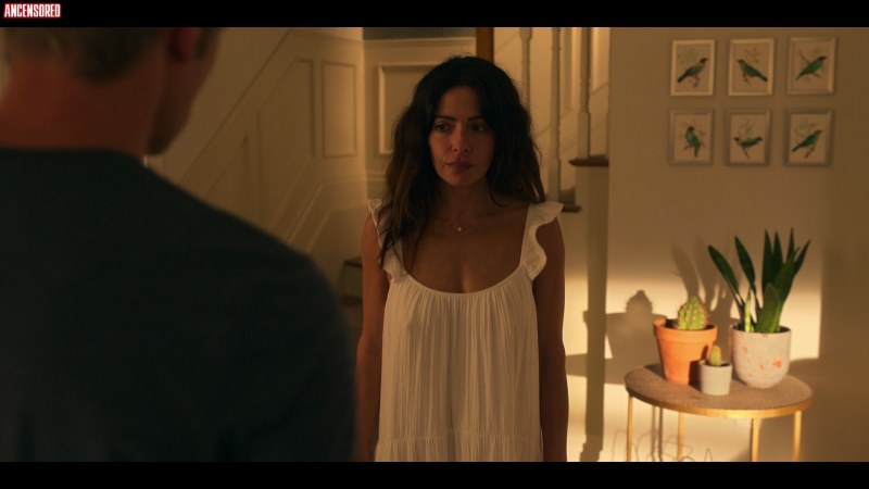 Сексжизнь / Sarah Shahi - sex/Life ( 2021 )