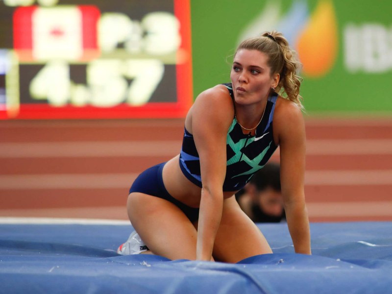 Alysha Newman онлифанс