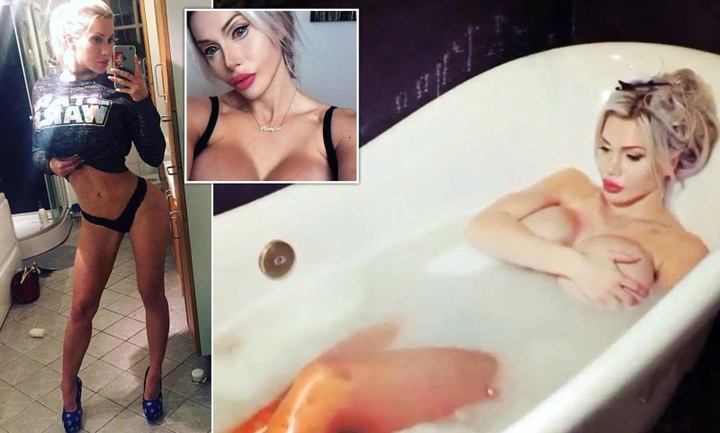 Ню Мегин Келли без трусов