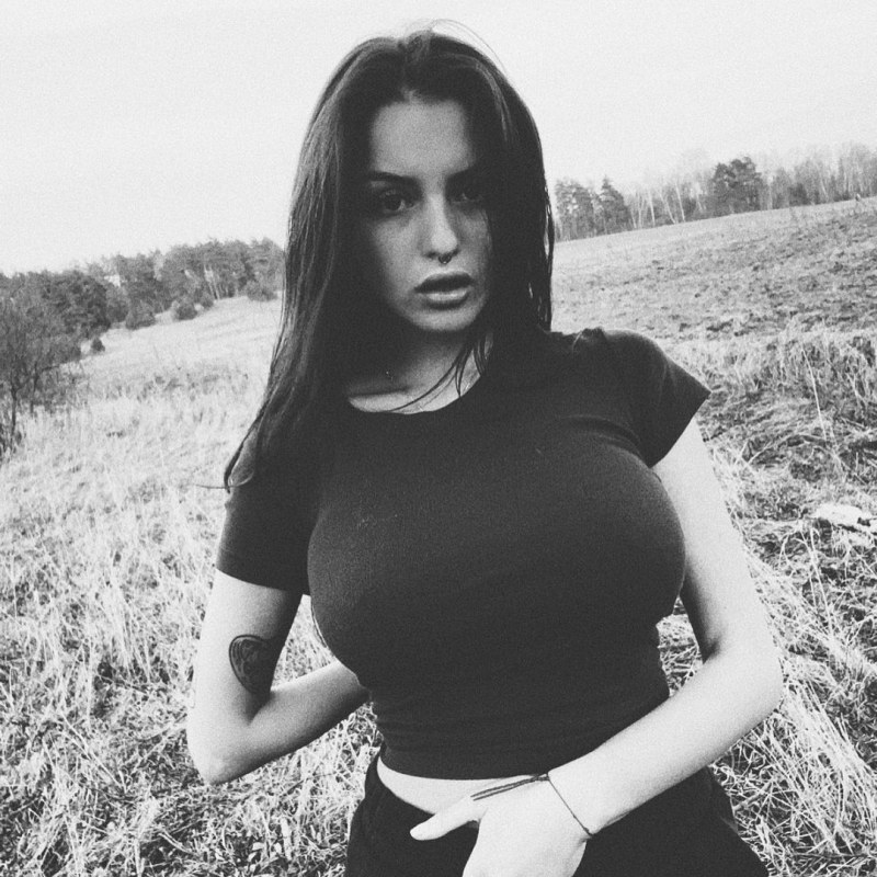 Карина Флорес бразильская модель