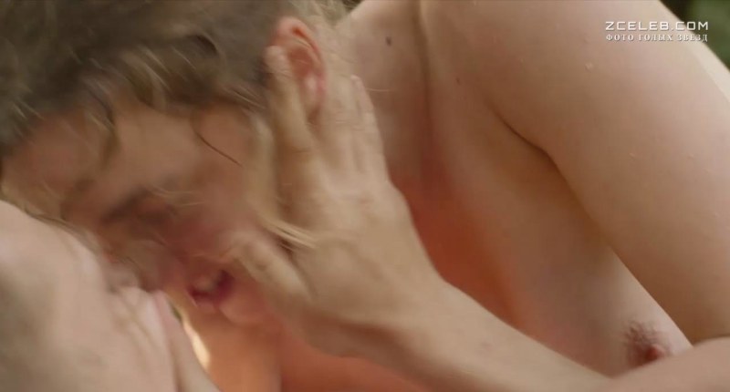 Голая Адель Энель - Один король () секс сцены из фильмов на сайте EROFILMY