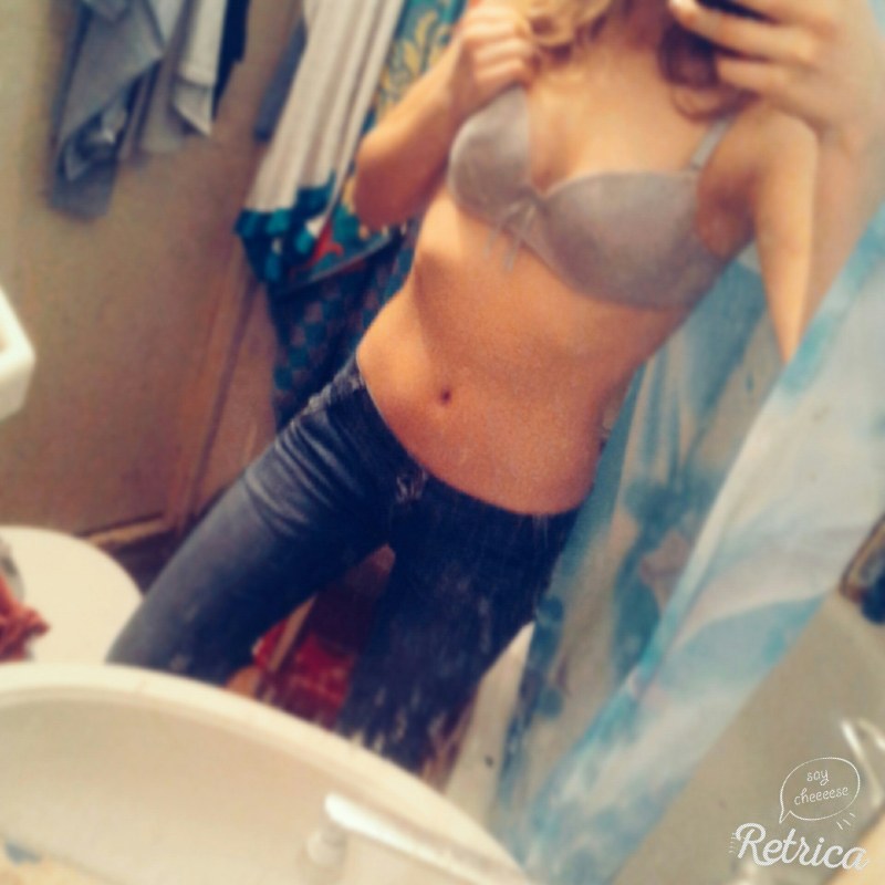 Позы для интимной фотосъемки в зеркало